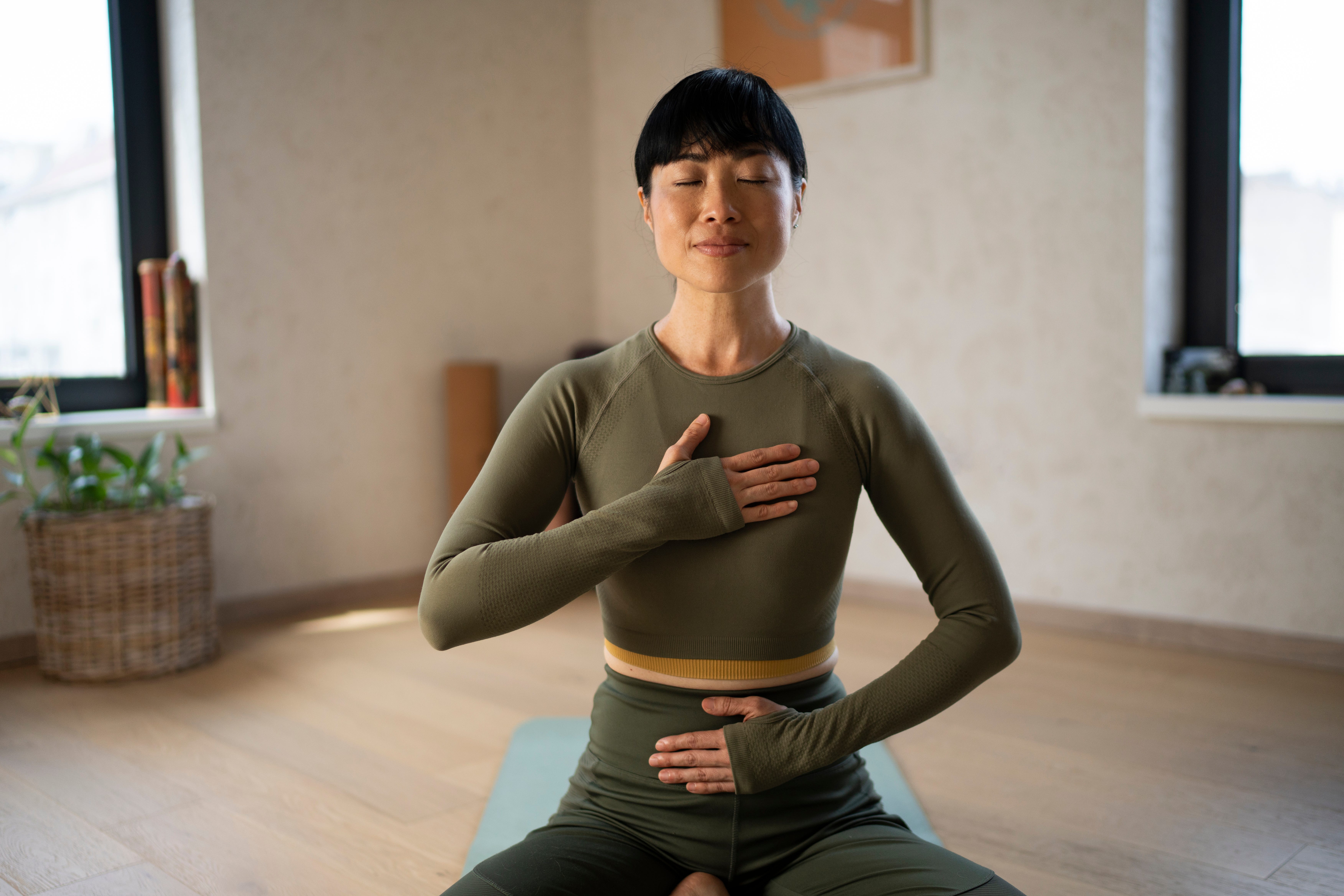 The Simple and Effective Breathing Techniques Experts Recommend to Calm Yourself Down When You’re Stressed